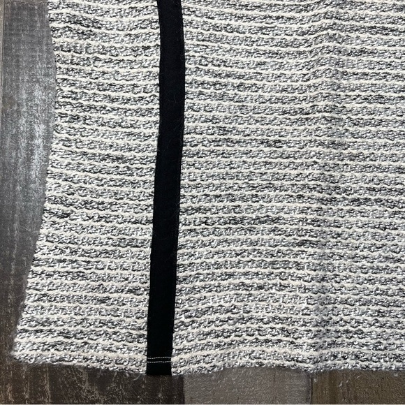 Ann Taylor Tweed Top size Small - Picture 2 of 11